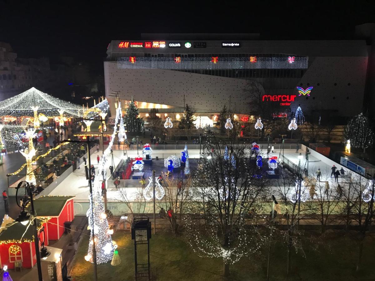 Blue Light Ultracentral Craiova Luaran gambar
