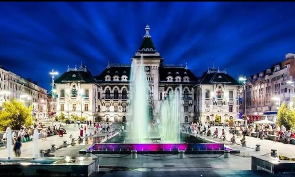 Blue Light Ultracentral Craiova Luaran gambar