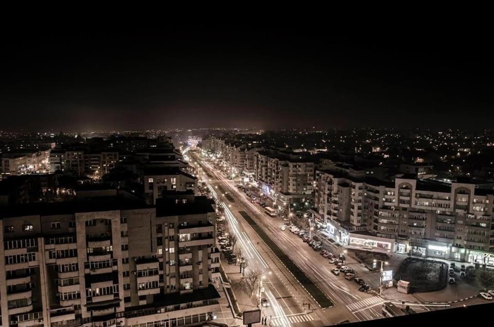 Blue Light Ultracentral Craiova Luaran gambar