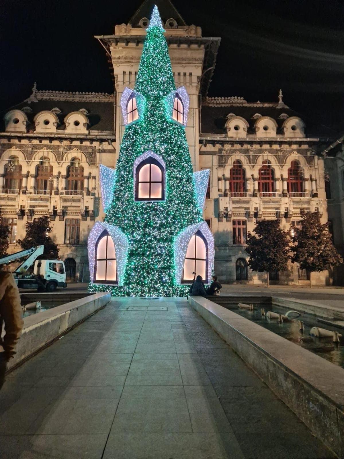 Blue Light Ultracentral Craiova Luaran gambar